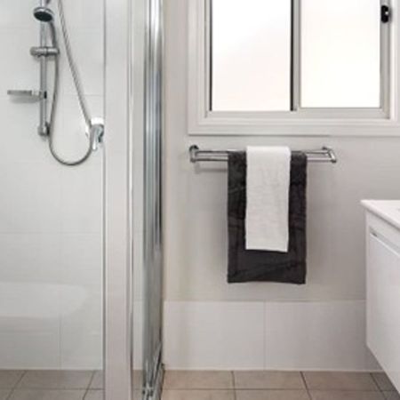 Brand New 2-Bedroom Granny Flat - Private Access - Photo 4