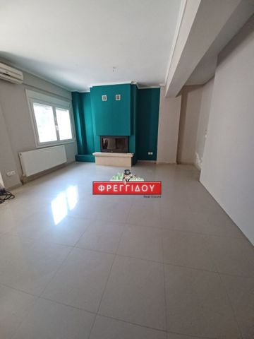 Διαμέρισμα για ενοικίαση Κέντρο (Ωραιόκαστρο) - Photo 4