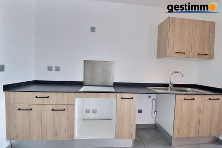 Location Appartement 3 pièces 70m² CAYENNE 97300 - Photo 2