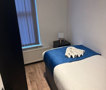 Room in a Shared House, Windsor Road, L13 - Photo 1