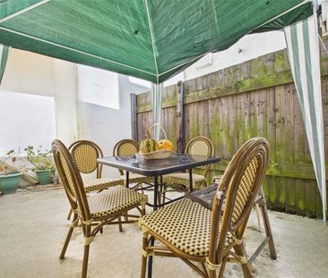 3 bedroom apartment to rent - Photo 4