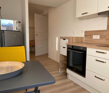 Location Appartement 1 pièce 27m² ST PRIVAT 07200 - Photo 3