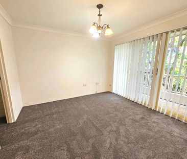 Spacious 3-Bedroom Unit in Prime Location! - Photo 2
