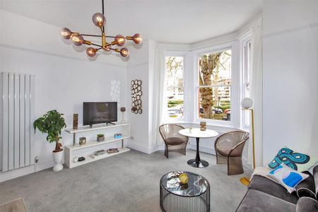 2 bedroom ground floor flat to rent - Photo 5