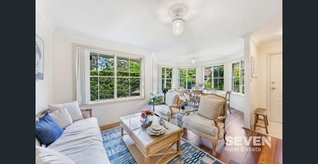 Effortless Family Living in the Heart of Castle Hill – Style, Space & Location Combined - Photo 4