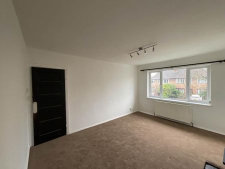 2 bedroom maisonette to rent - Photo 2