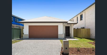 Brand New Home plus 3.5kw Solar Power - Photo 2