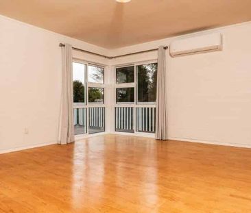 3 Bedroom plus Study in Beach Haven - Photo 2