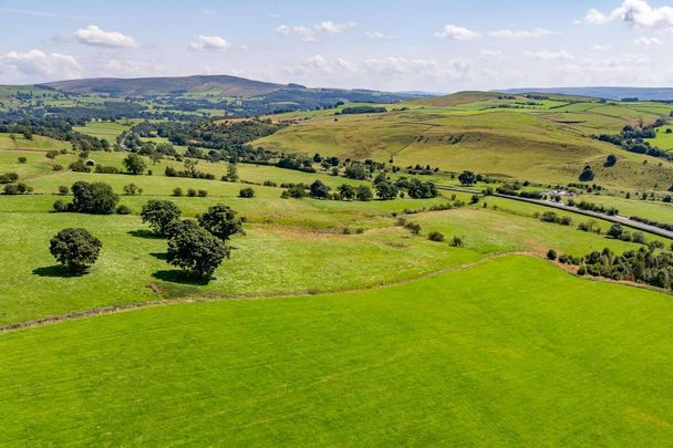 Home Farm and Traditional Farmhouse at Halton East. - Photo 1