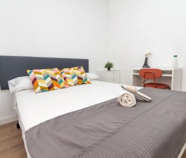 Calle Lozano de Torres, Málaga, Andalusia 29013 - Photo 1