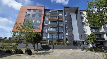 Hobsonville, 2 bedrooms, $625 - Photo 5
