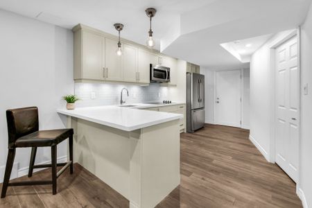 For Lease - 5463 Fudge Terrace Unit# Basement Apt, Mississauga, Ontario - Photo 5