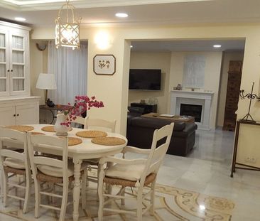 4 bedroom luxury Villa for rent in Nueva Andalucia, Andalusia - Photo 2