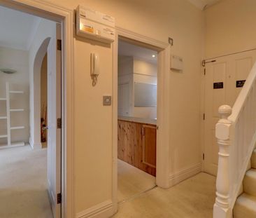 2 BED Apartment To rent - Photo 5