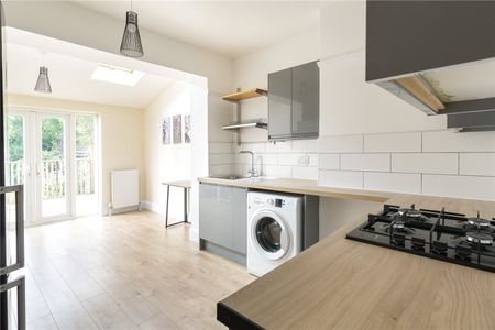 Monks Park Avenue, Horfield - Photo 2