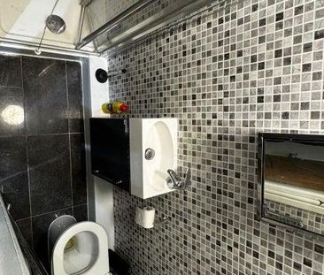 6 bedroom house of multiple occupation to rent - Photo 6