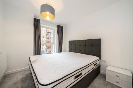 3 bedroom apartment to rent - Photo 4