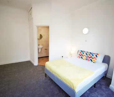 Room in a Shared House, Devonport Road, W12 - Photo 2