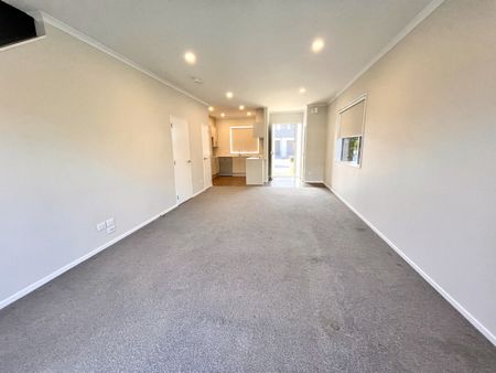 24 Whale Road, Mount Wellington, Auckland - Photo 3