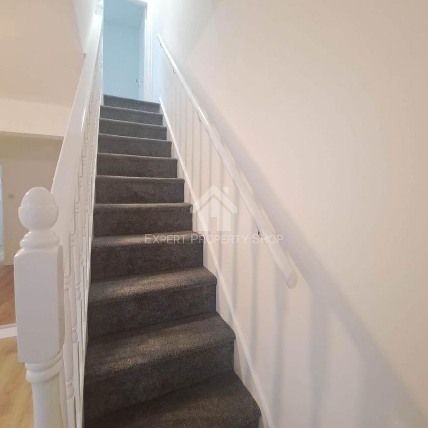 2 bedroom terraced house to rent - Photo 1