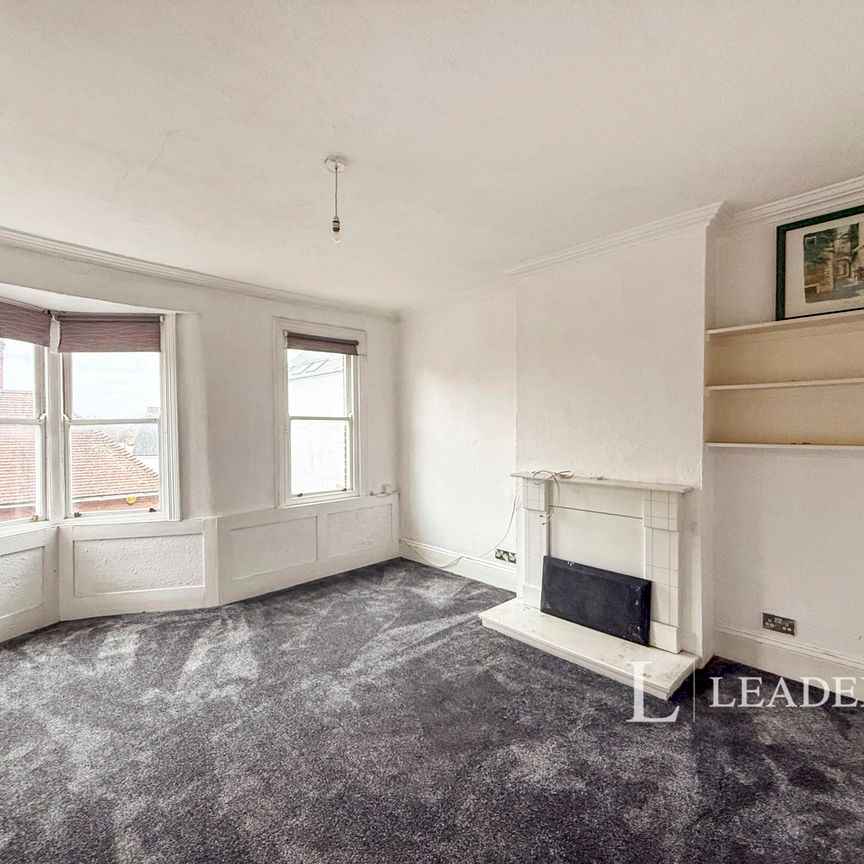 3 bedroom house to rent Church Road, Burgess Hill, RH15 - Photo 1