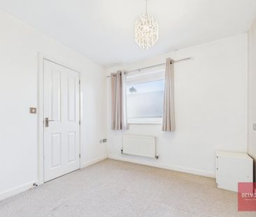 2 bedroom coach house to rent - Photo 4