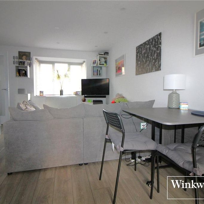 2 bedroom semi-detached house to rent - Photo 1