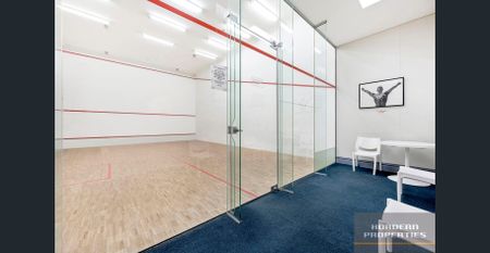 Stunning Two-Bedroom Apartment with Beautiful North-Facing Views - Photo 5