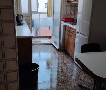 Travessera de Gràcia, Barcelona, Catalonia 08025 - Photo 6