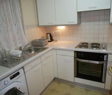 Wenlock Gardens, London, NW4 - Photo 1