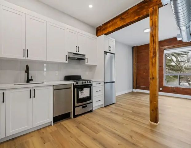 Experience Unique Loft Living in the Heart of Hamilton! | 302 Cumberland Ave. - Listing, Hamilton - Photo 1