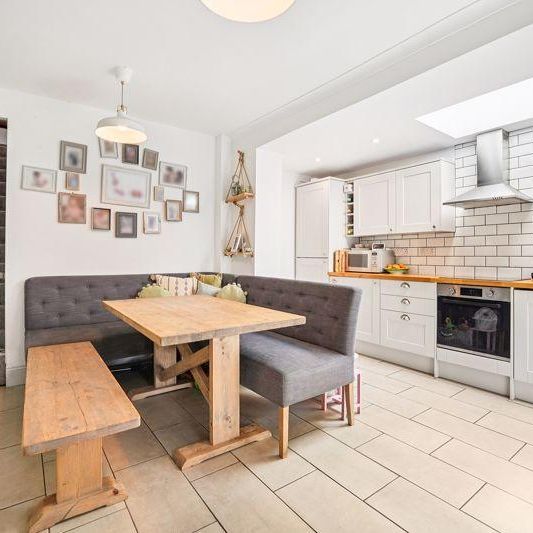 3 bedroom apartment to rent - Photo 1