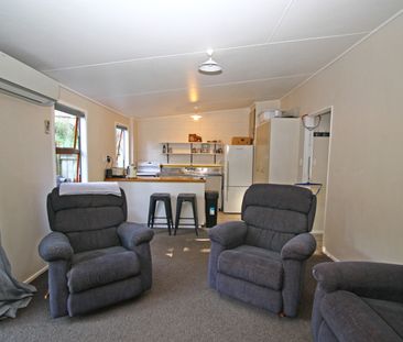 2/4 Kenmore Street, Westown - Photo 3