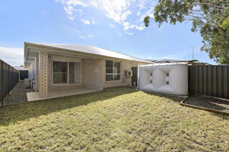 Four Bedroom Duplex - Photo 4