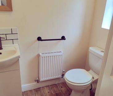 3 bed semi, short walking distance to city, Lincoln - Photo 2