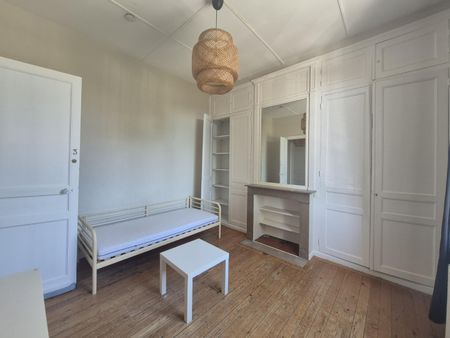 Location Appartement 1 pièce 15m² VILLENEUVE D ASCQ 59650 - Photo 2