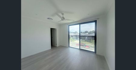 5 Bedrooms Brand New House for Rent in Airds - Photo 4