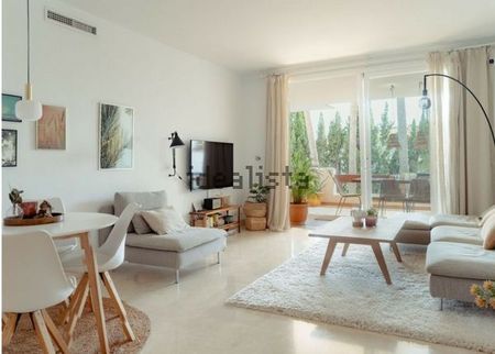 Alquiler de piso en Urbanizacion Nueva Andalucia 1l, 7 - Photo 2