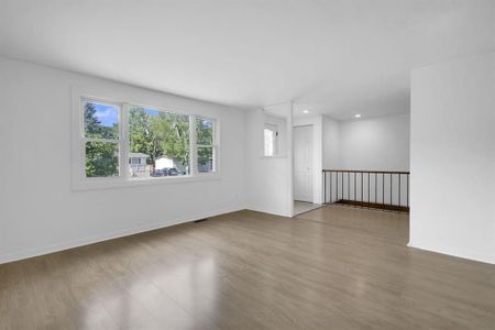 For Lease - 14 Lazy Nol Court, Stittsville - Munster - Richmond, Ontario - Photo 3