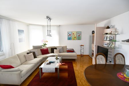 attraktiver Wohnraum - familienfreundlich, zentrumsnah mit Weitsicht - Photo 3