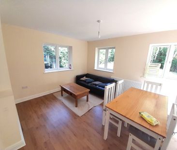 5 bed semi-detached house to rent, Norwich, NR5 - Photo 1