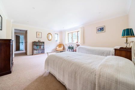 Shophouse Lane, Albury, GU5 - Photo 5