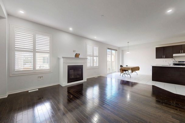 For Lease - 2385 Dress Circle Crescent Unit# Main & 2nd Flr, Oshawa, Ontario - Photo 1