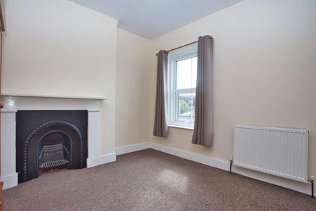 2 bedroom maisonette to rent - Photo 3