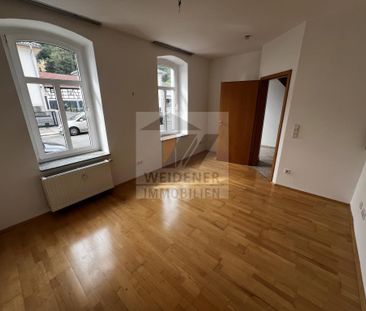 Schöne 2,5 Raum Maisonette-Whg. mit EBK, Balkon, Wanne und Dusche in Gera-Debschwitz! - Photo 1