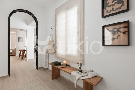 Barcelona Capital, Catalonia 08006 - Photo 4