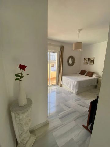 Alquiler de ático en Calle del Colegial, 21 - Photo 2