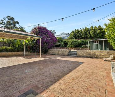 FRESH SPACIOUS & PERFECTLY LOCATED FAMILY HOME - Photo 2