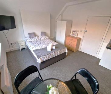 1 bedroom house to rent - Photo 2