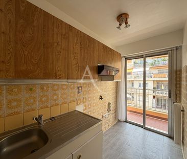 Location Appartement 2 pièces 42m² NICE 06000 - Photo 3